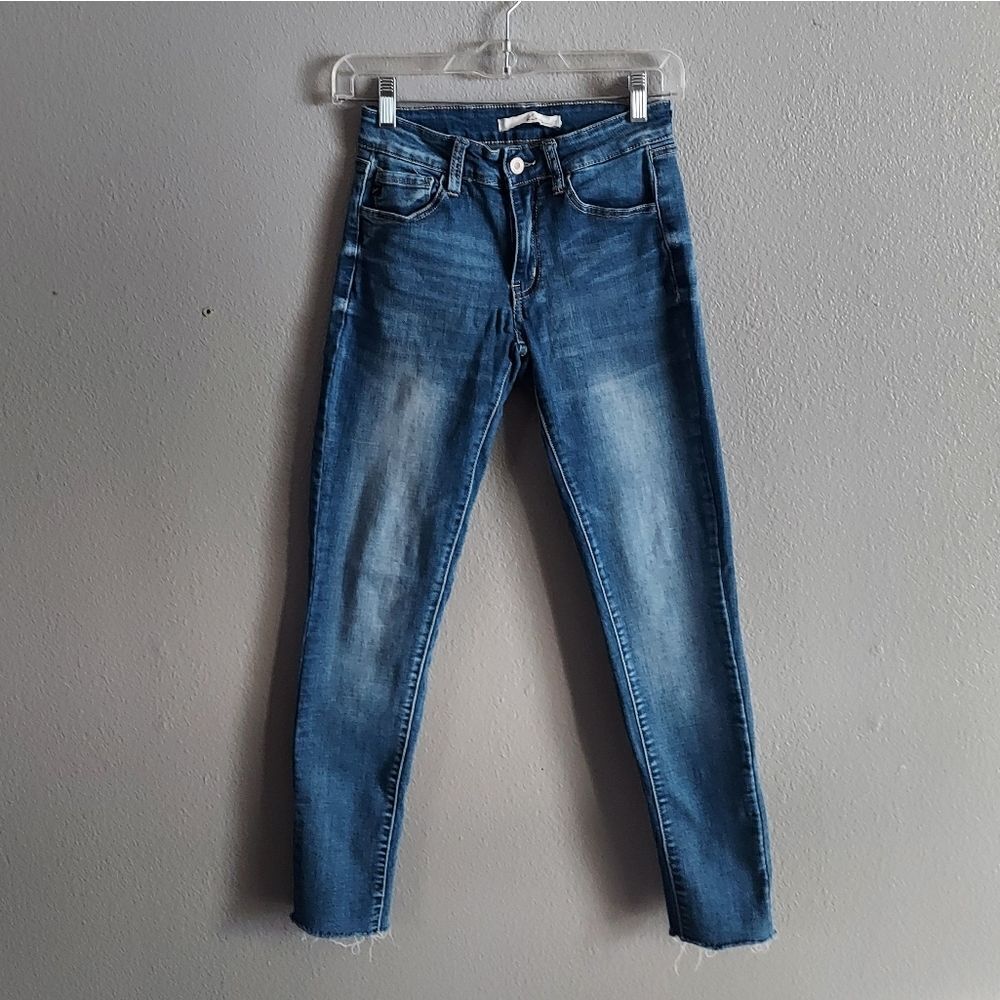 KanCanāRaw Hem Skinny Jeans Sizeā3/25
